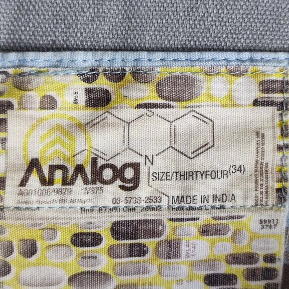 Analog skater shorts men's size 34 cream with light blue plaid pattern - Picture 7 of 14